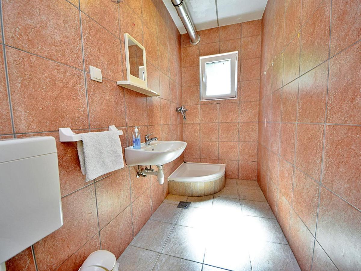 Holiday Home Tina - Hvr501 By Interhome Gdinj Zewnętrze zdjęcie
